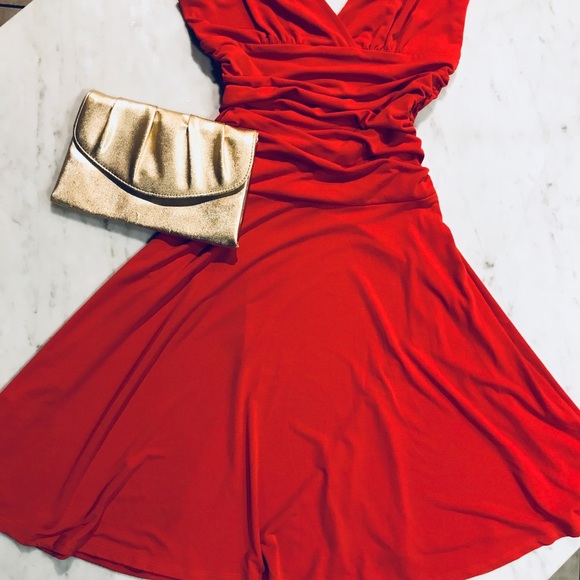 Cardinal red classic midi dress soft liquid flow - Picture 7 of 7